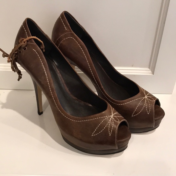 Guess platforms, size 7 - Picture 1 of 5